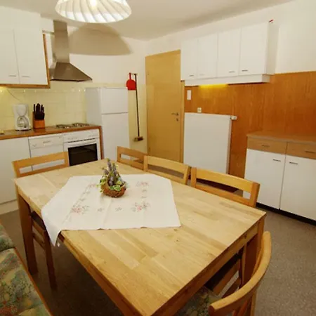 Ferienwohnungmader *