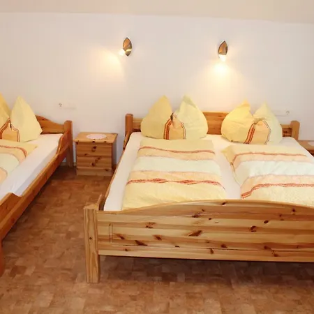 Ferienwohnungmader Apartment *